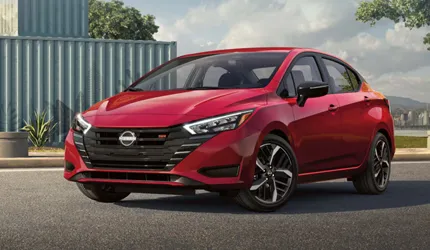 Bannière de New  2023 Versa S Manual in London