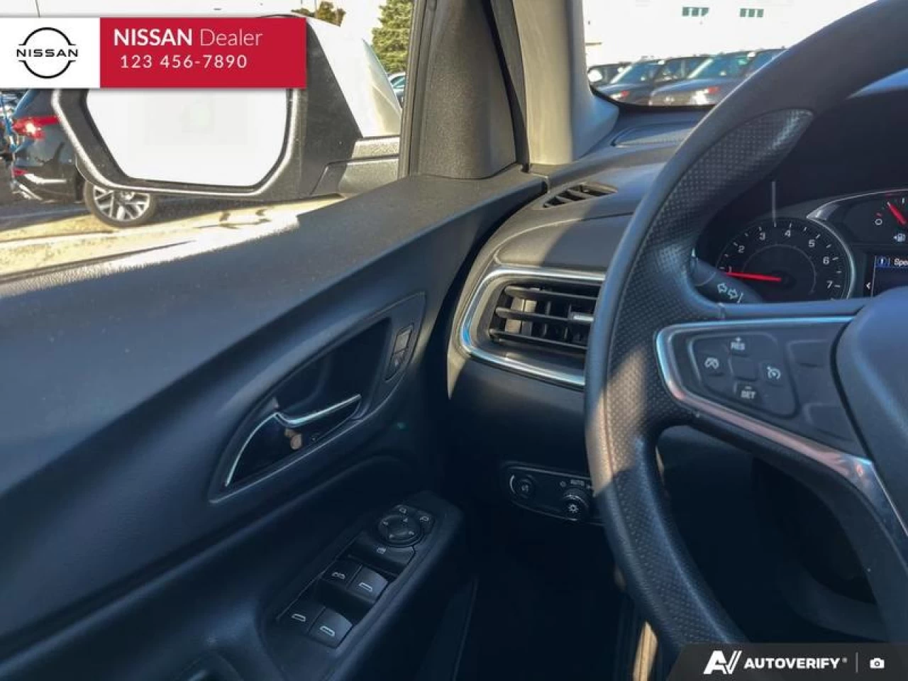 2019 Chevrolet Equinox
                                                    LT Main Image