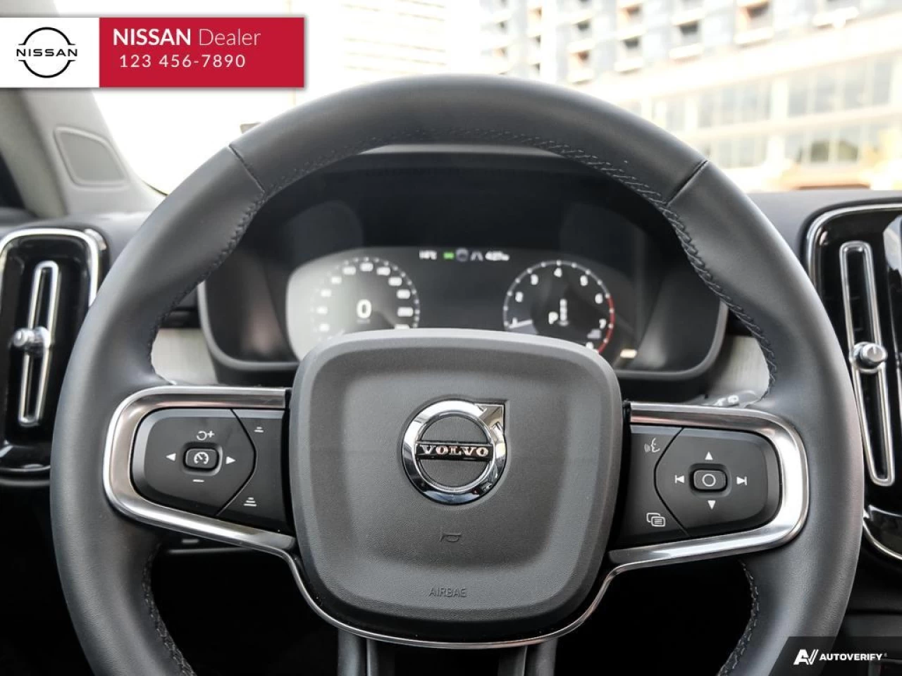 2022 Volvo XC40 T5 Inscription Main Image