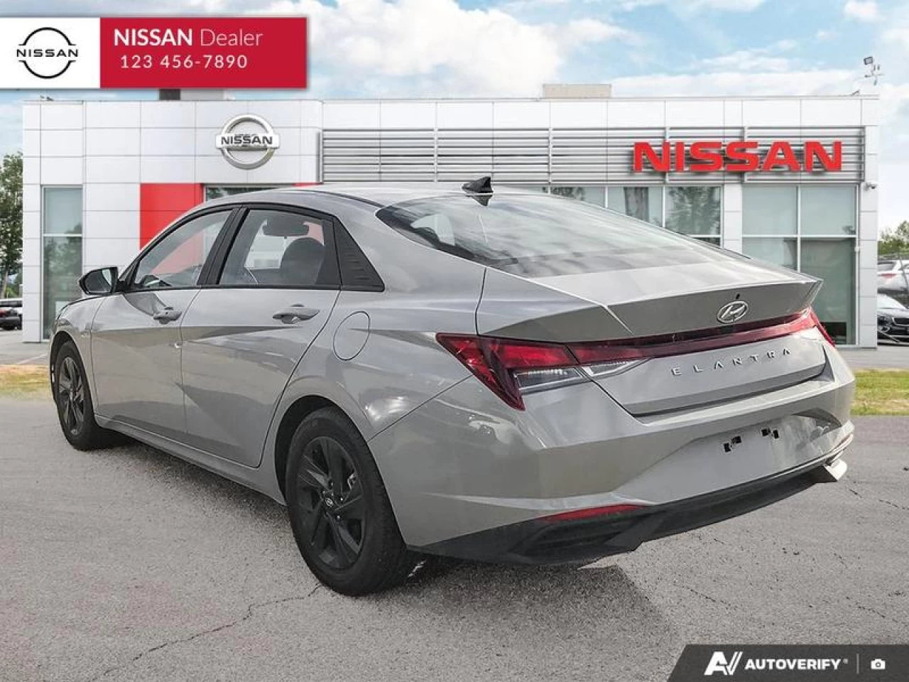 2022 Hyundai Elantra  Main Image