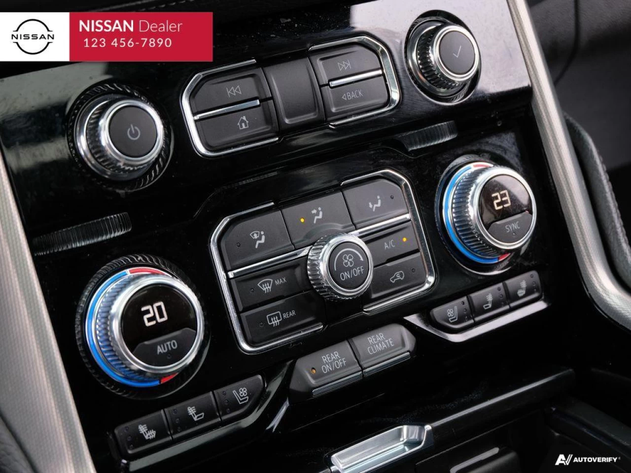 2021 GMC Yukon Denali Main Image