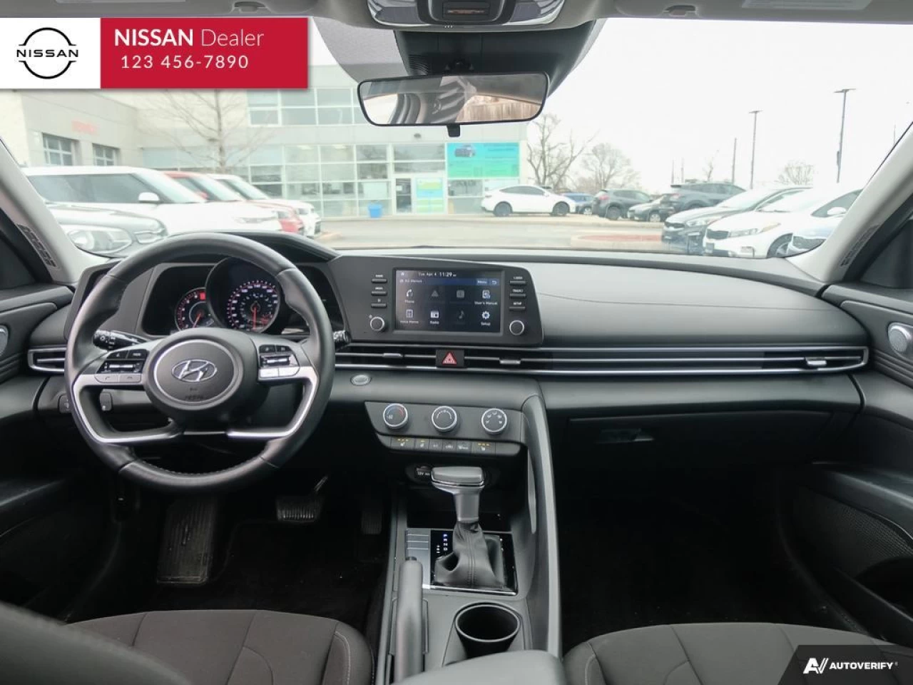 2022 Hyundai Elantra  Main Image