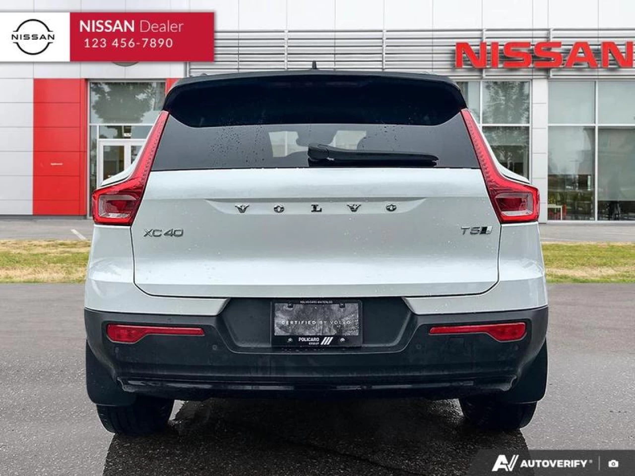 2022 Volvo XC40 T5 Inscription Main Image