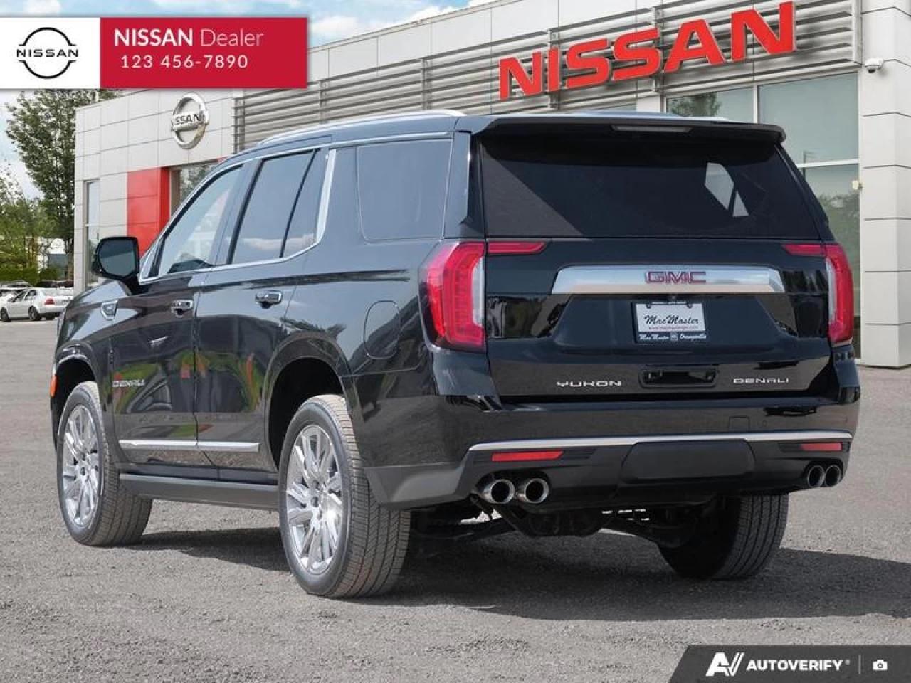 2021 GMC Yukon
                                                    Denali Image principale