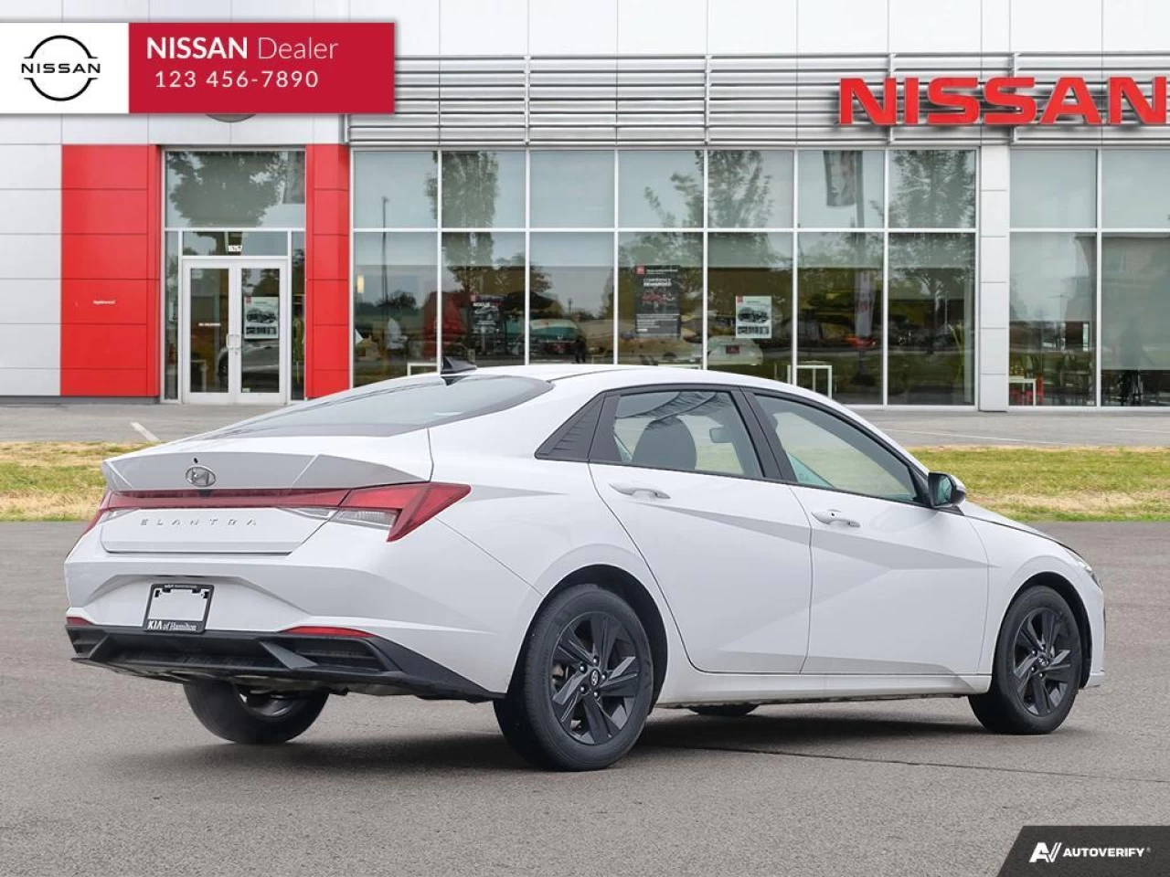 2022 Hyundai Elantra  Main Image