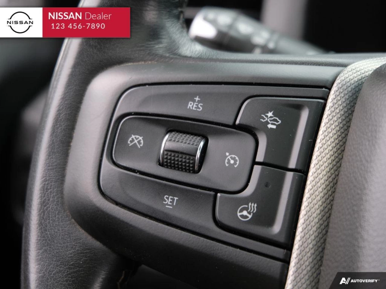 2021 GMC Yukon Denali Main Image