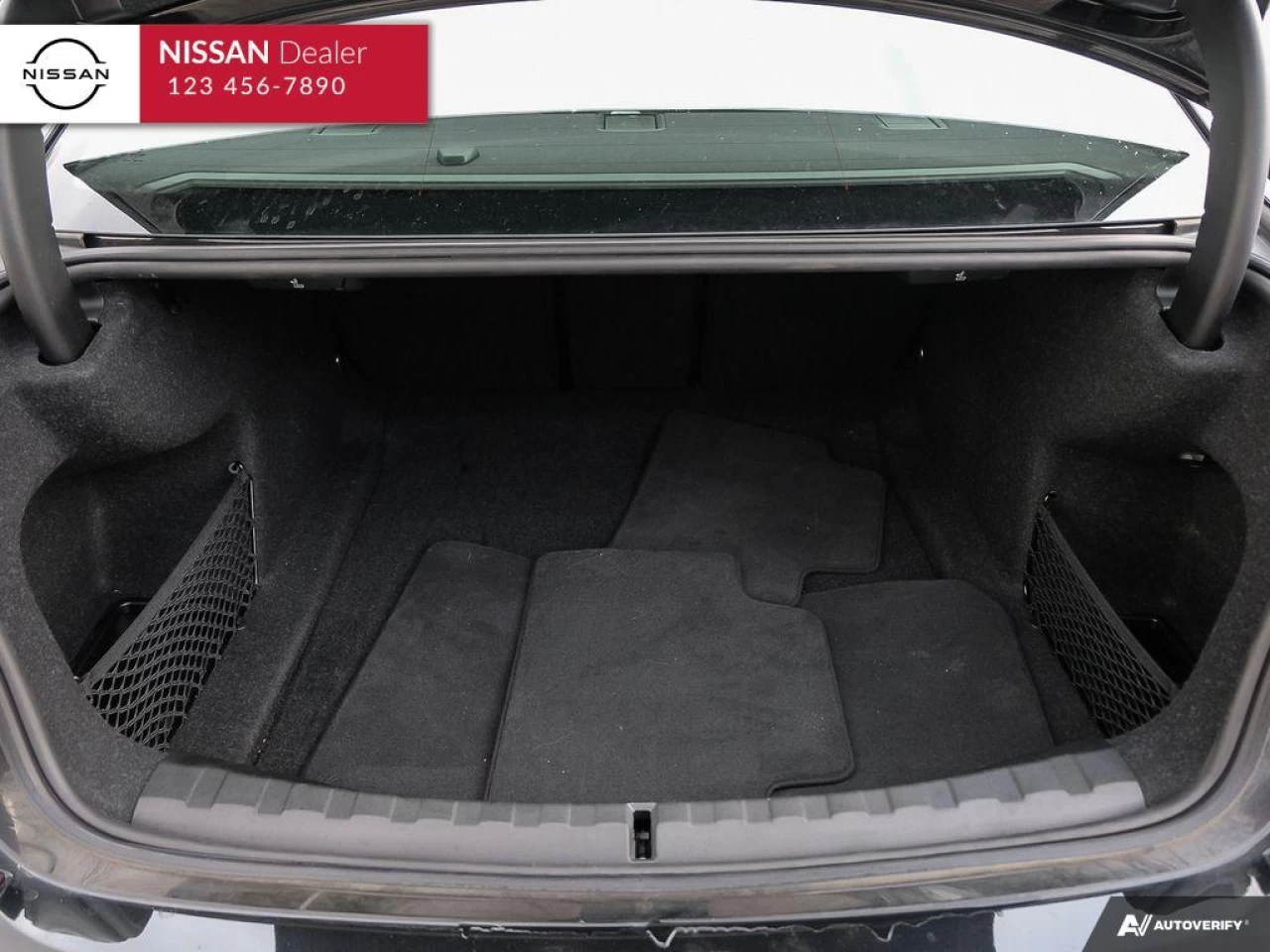 2021 BMW 3 Series 330i xDrive Main Image