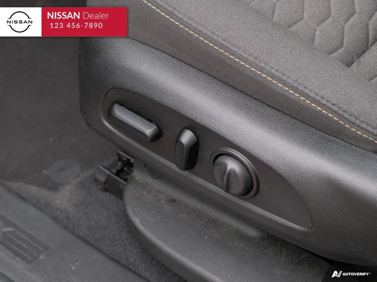 2019 Chevrolet Equinox LT Main Image