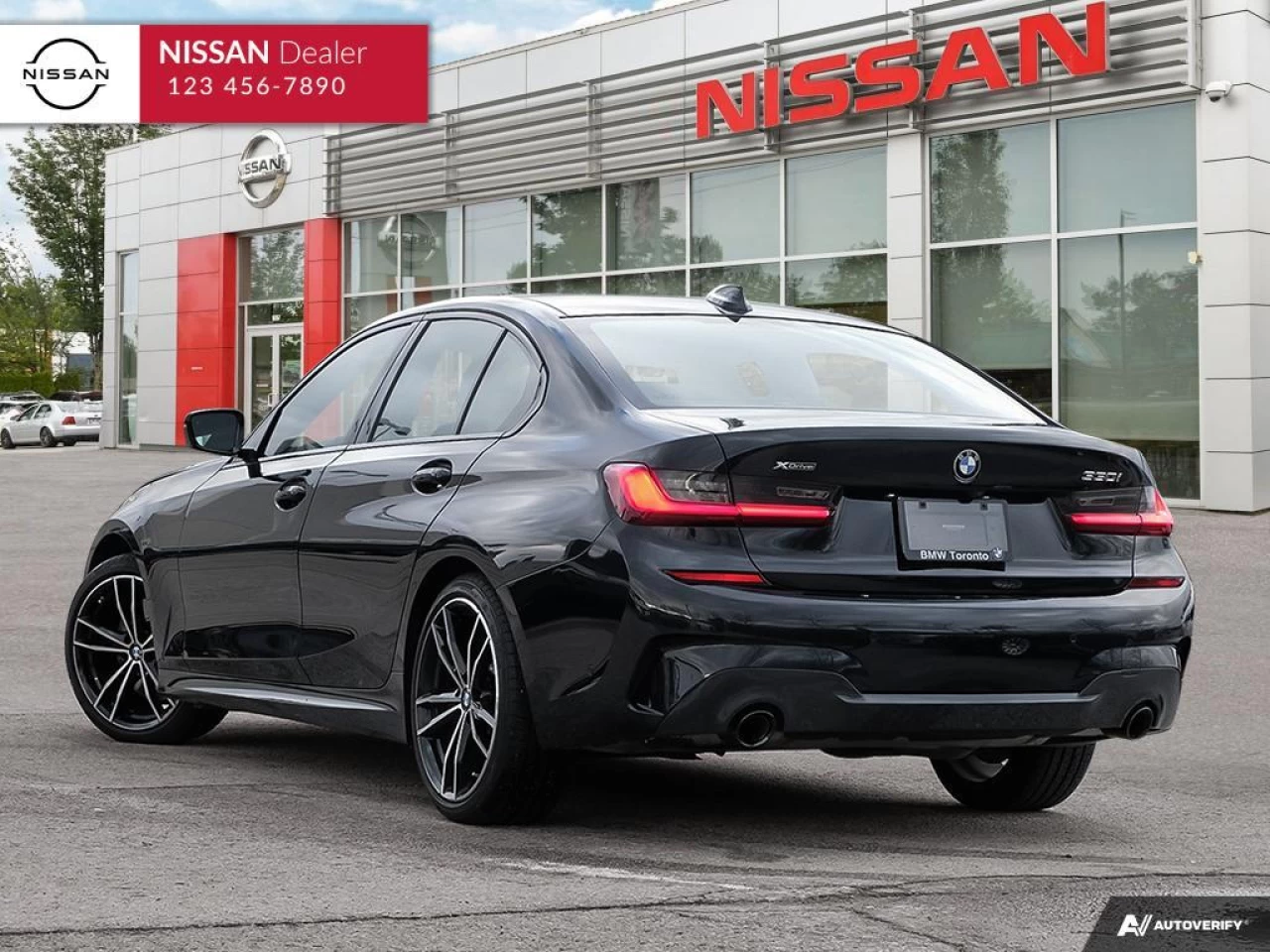 2021 BMW 3 Series 330i xDrive Main Image