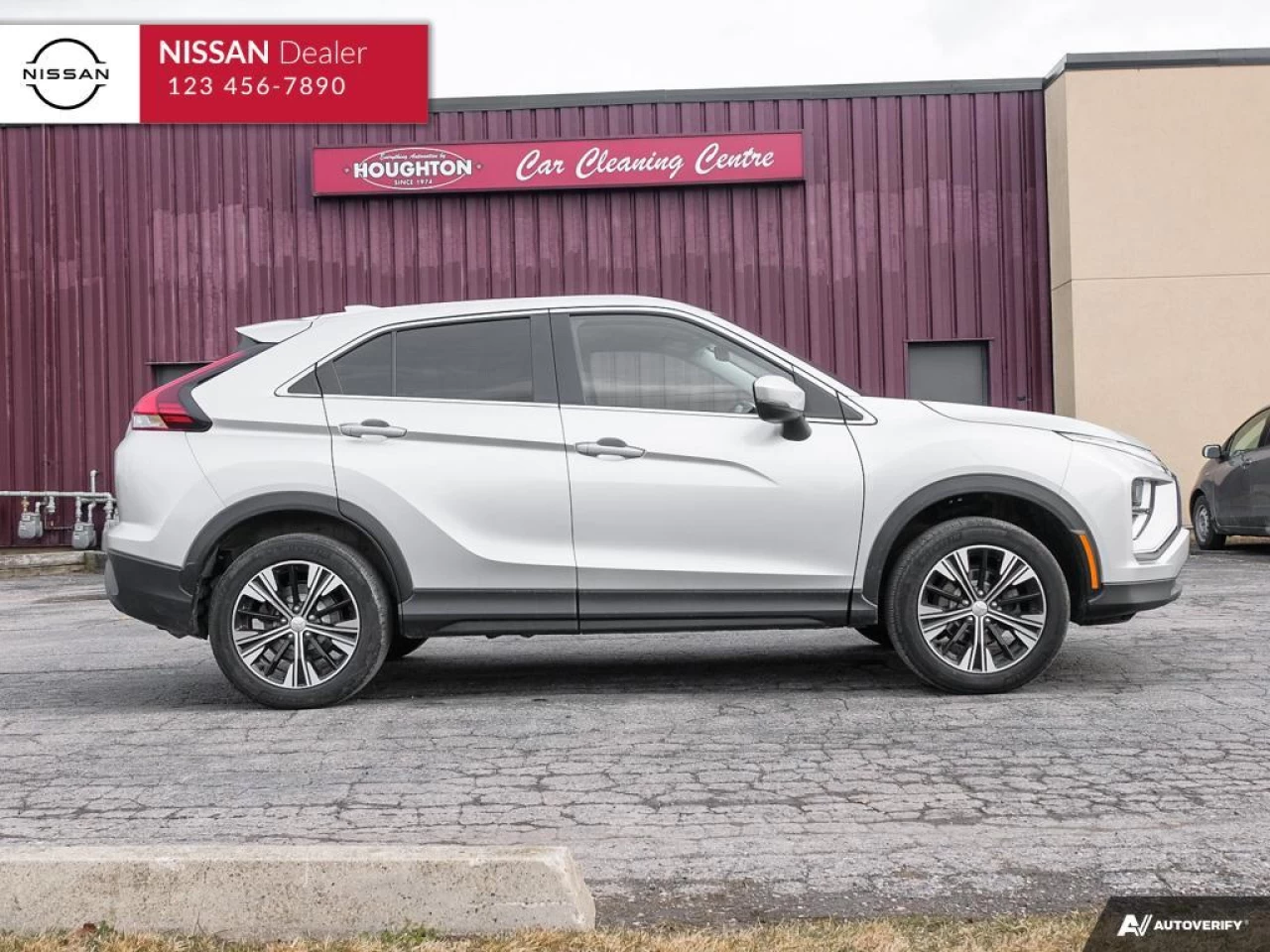 2022 Mitsubishi Eclipse Cross ES Main Image