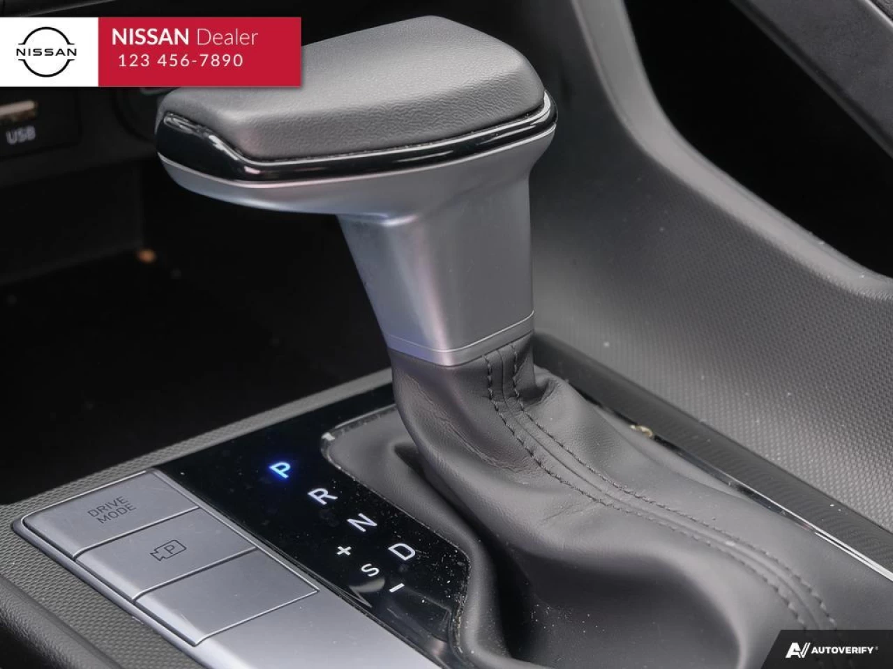 2022 Hyundai Elantra  Main Image