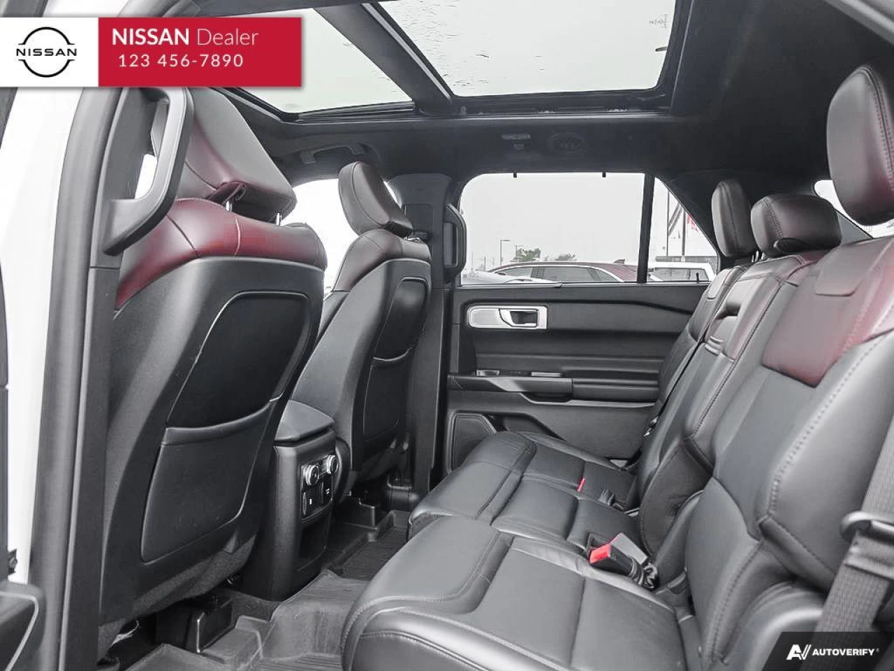 2020 Ford Explorer Platinum Main Image