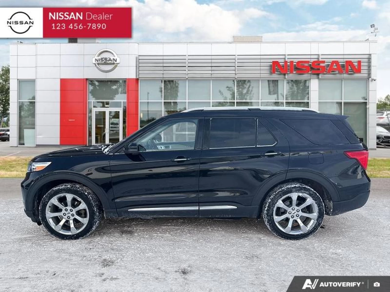 2020 Ford Explorer Platinum Main Image