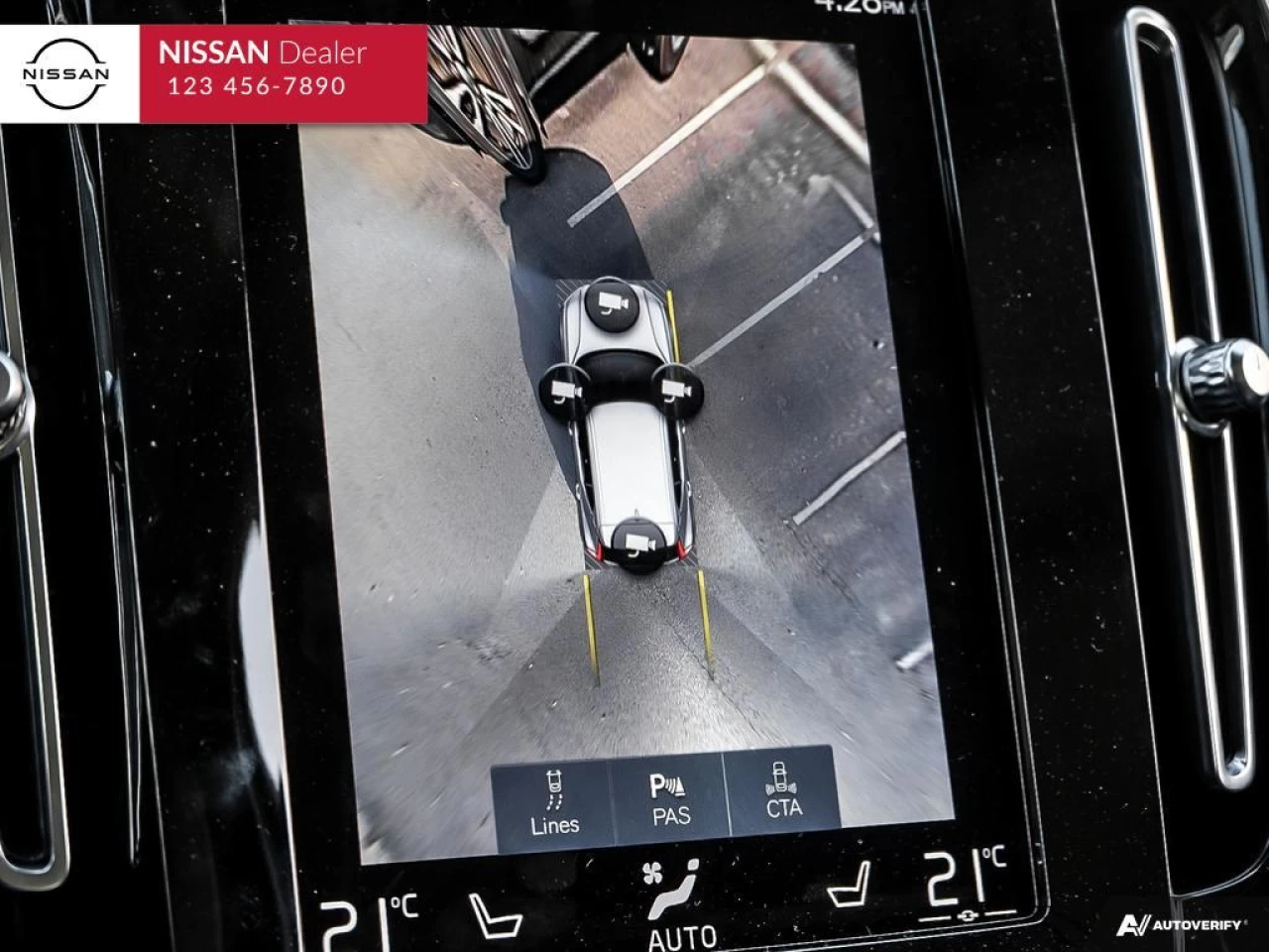 2022 Volvo XC40 T5 Inscription Main Image