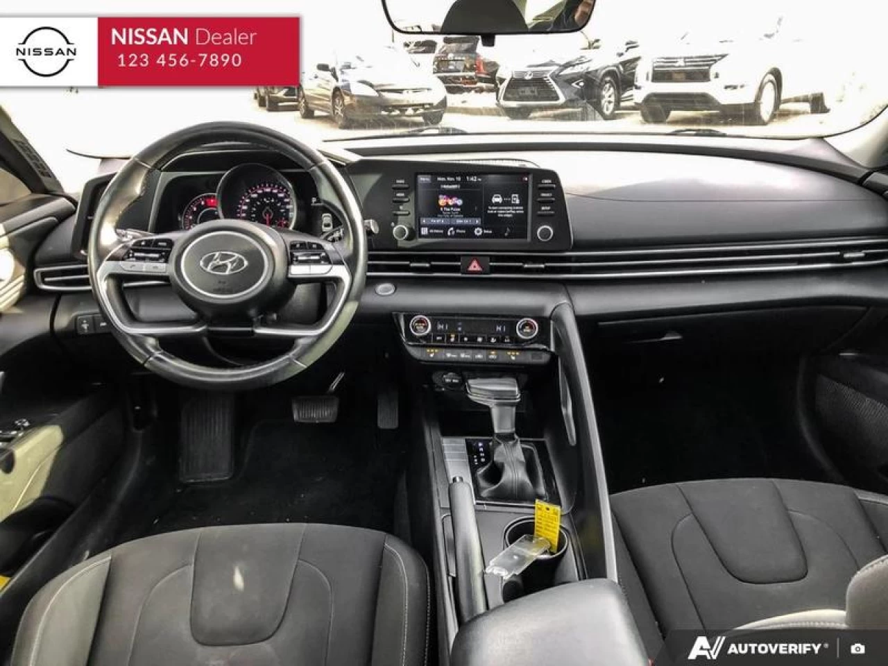 2022 Hyundai Elantra  Main Image