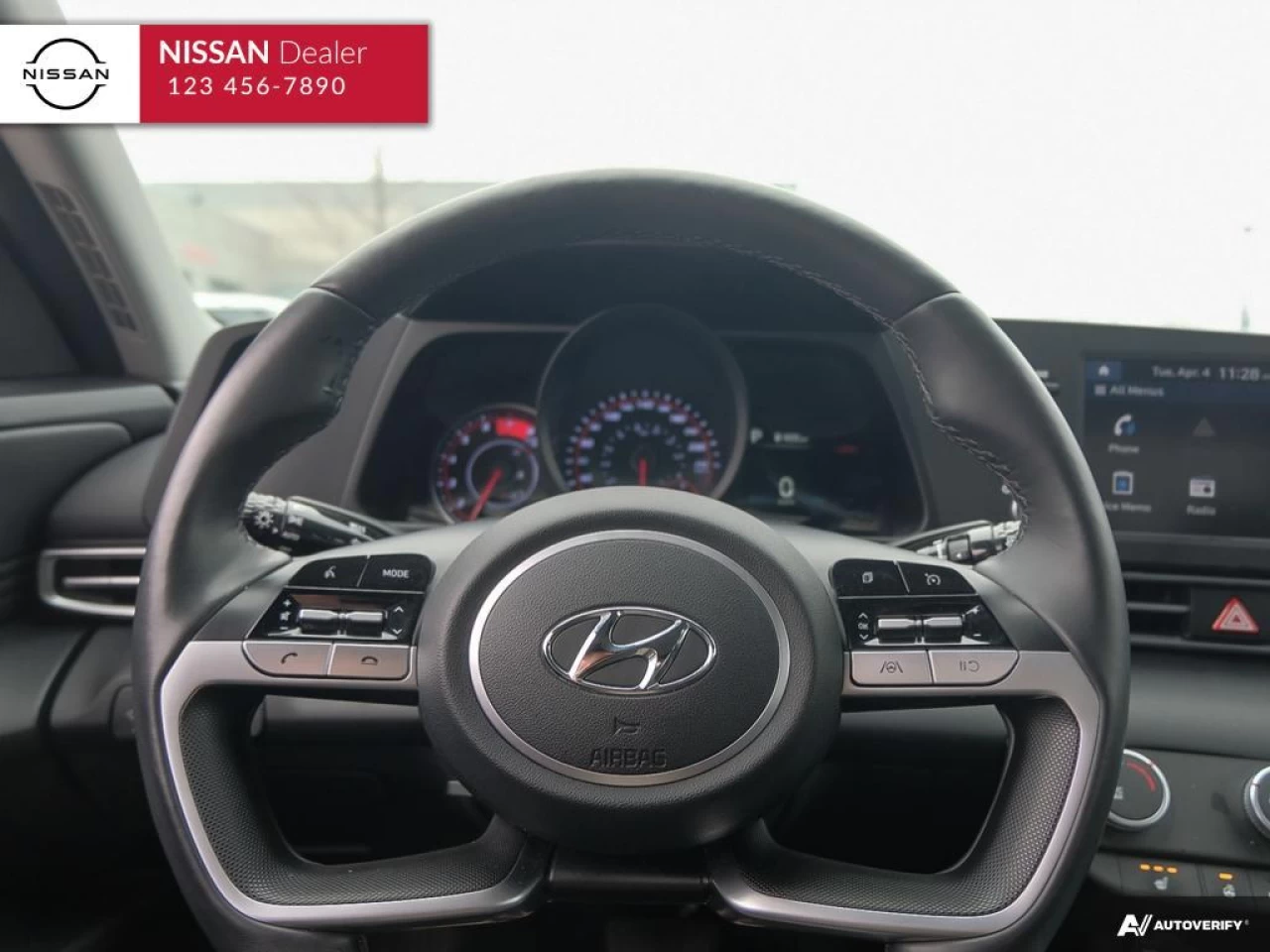 2022 Hyundai Elantra  Main Image