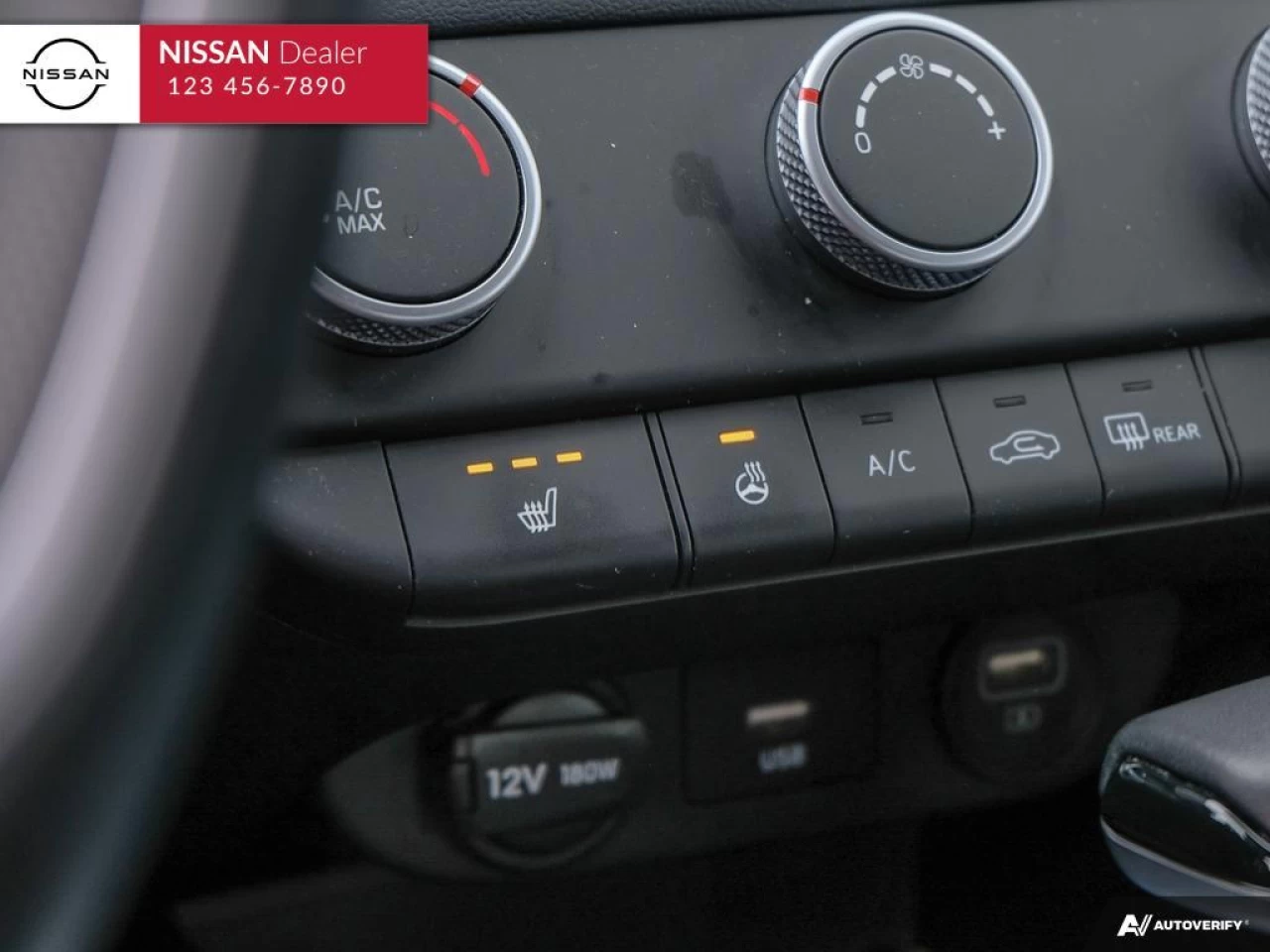 2022 Hyundai Elantra  Main Image