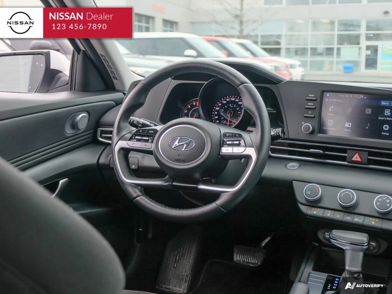 2022 Hyundai Elantra  Main Image