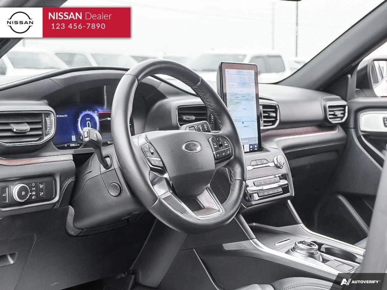 2020 Ford Explorer Platinum Main Image