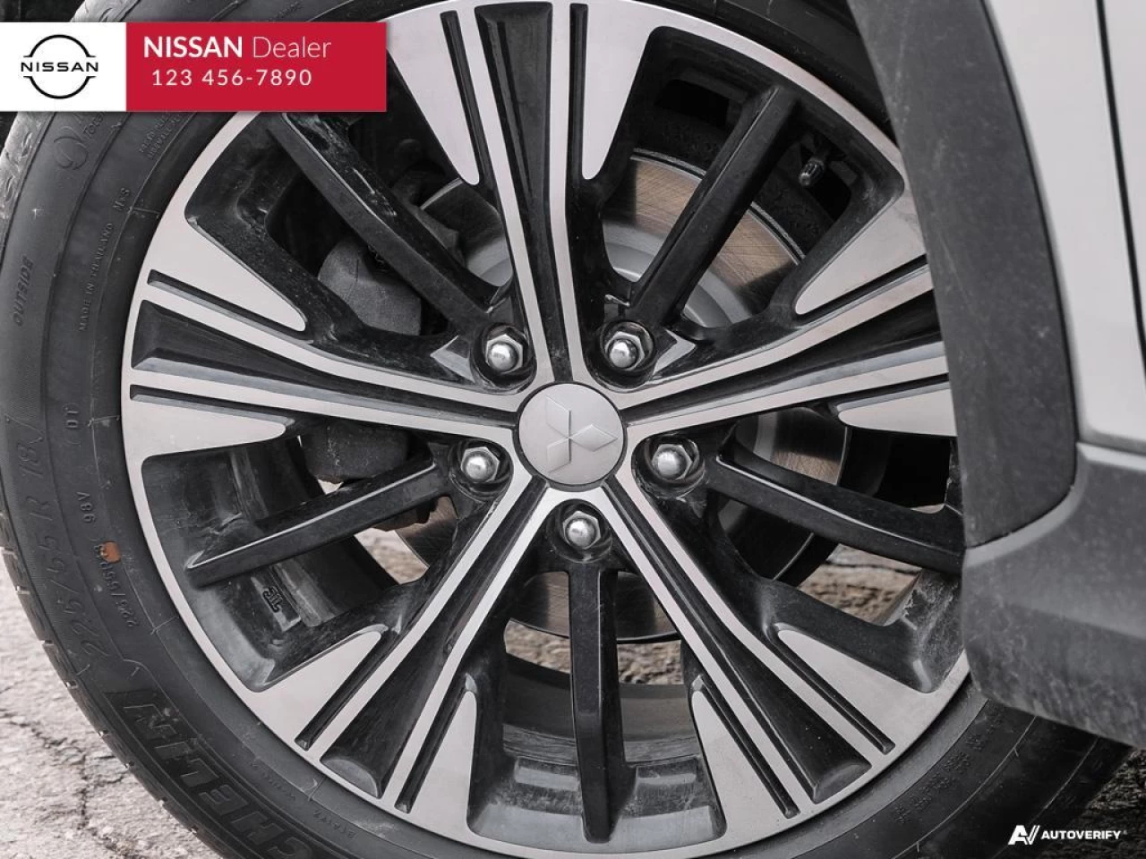 2022 Mitsubishi Eclipse Cross ES Main Image