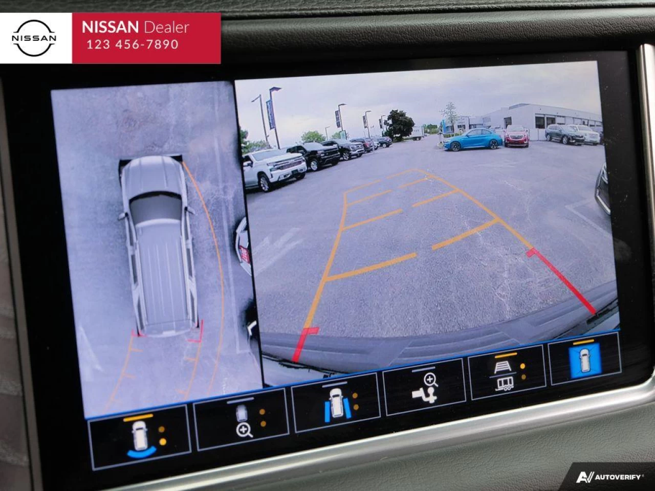 2021 GMC Yukon Denali Main Image