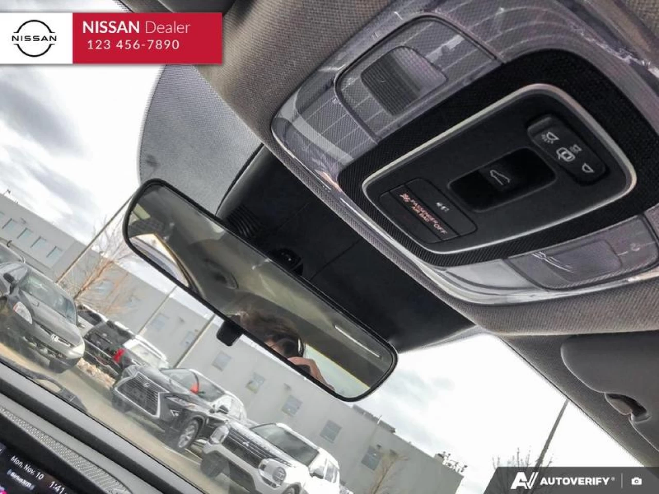 2022 Hyundai Elantra  Main Image