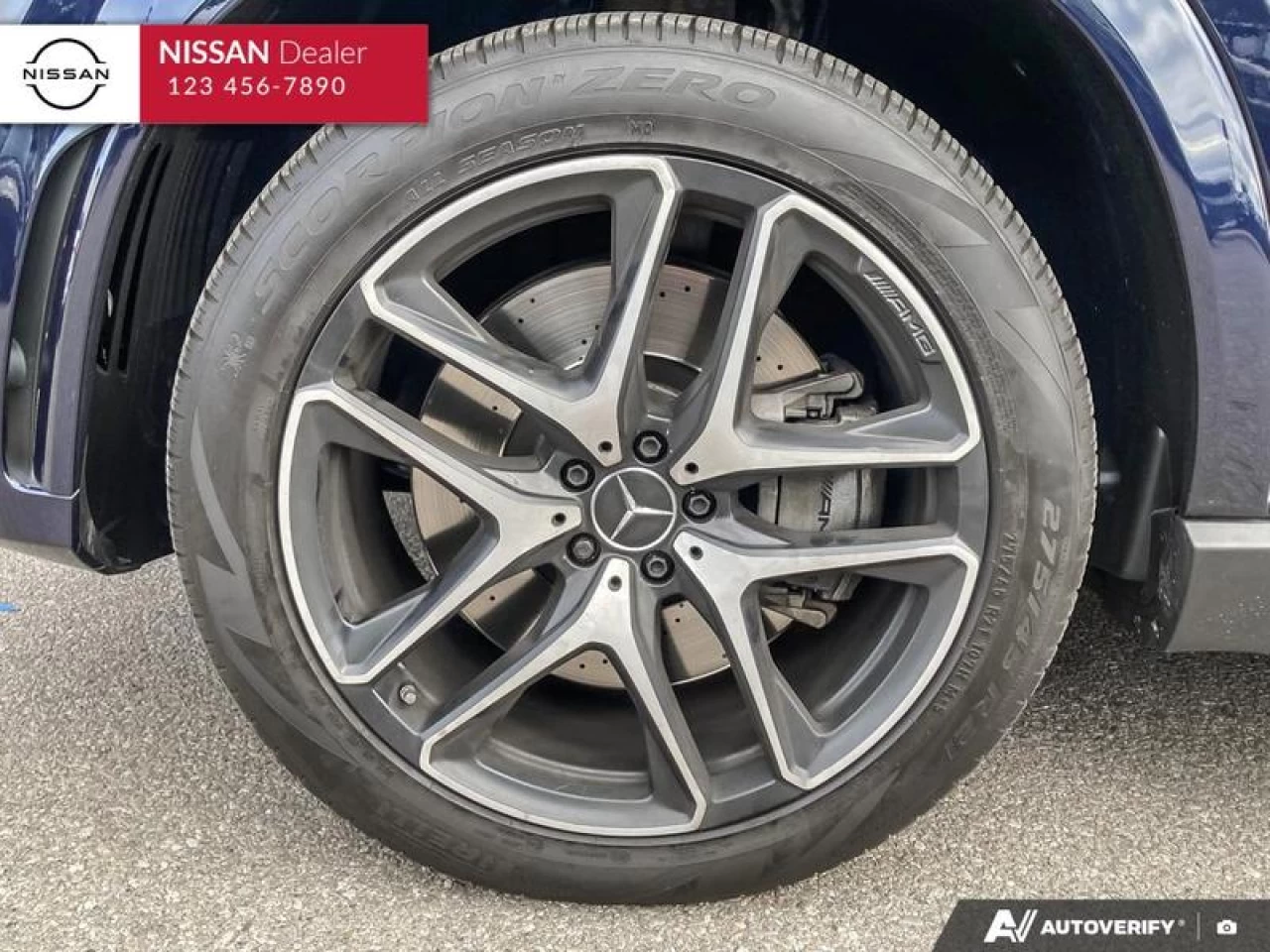 2021 Mercedes-Benz GLE 450 4MATIC Main Image