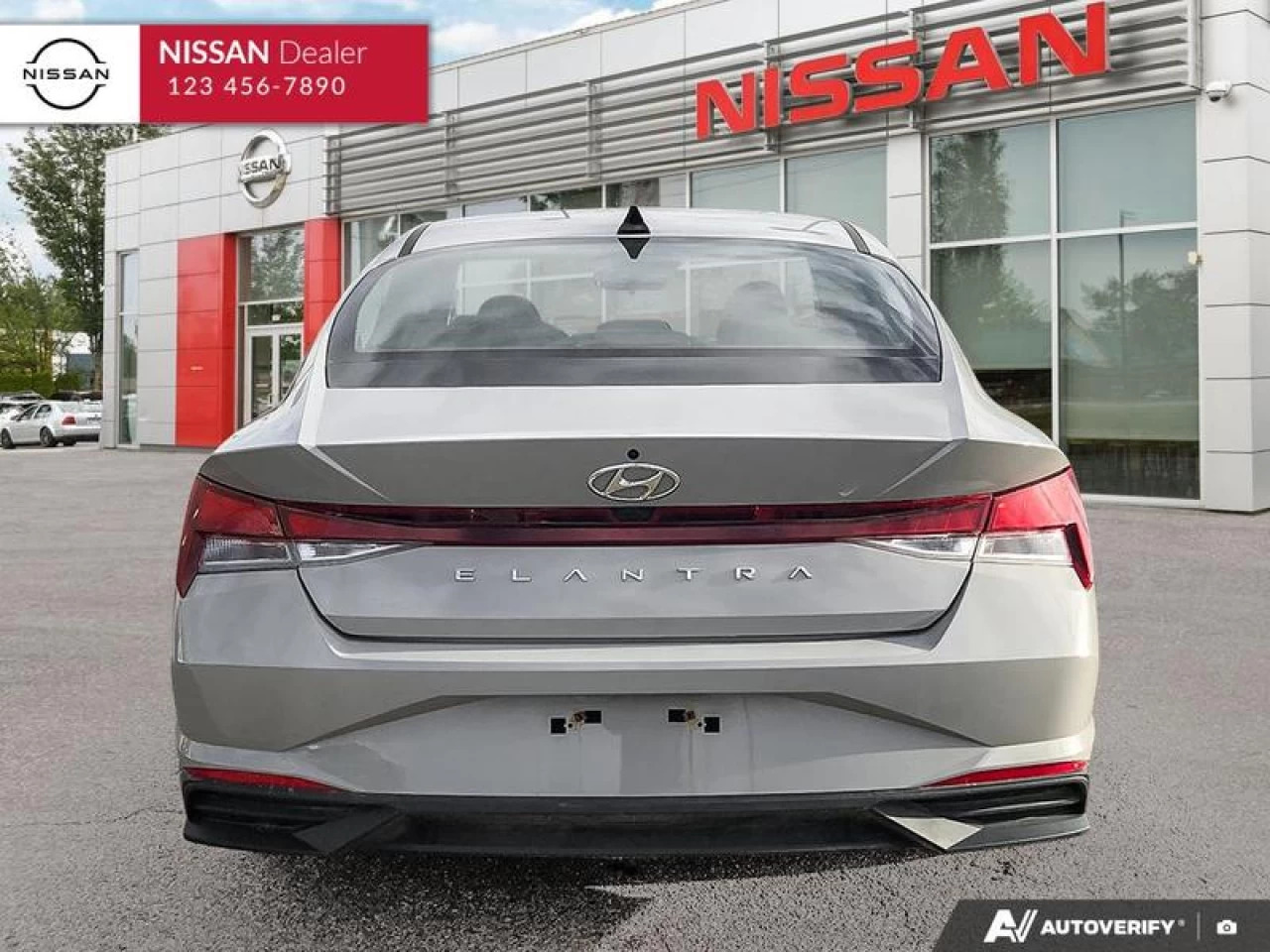 2022 Hyundai Elantra  Main Image