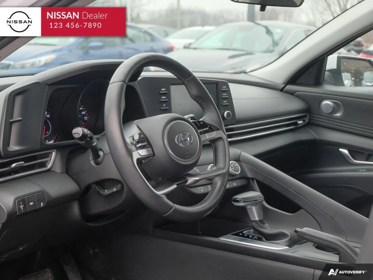 2022 Hyundai Elantra  Main Image