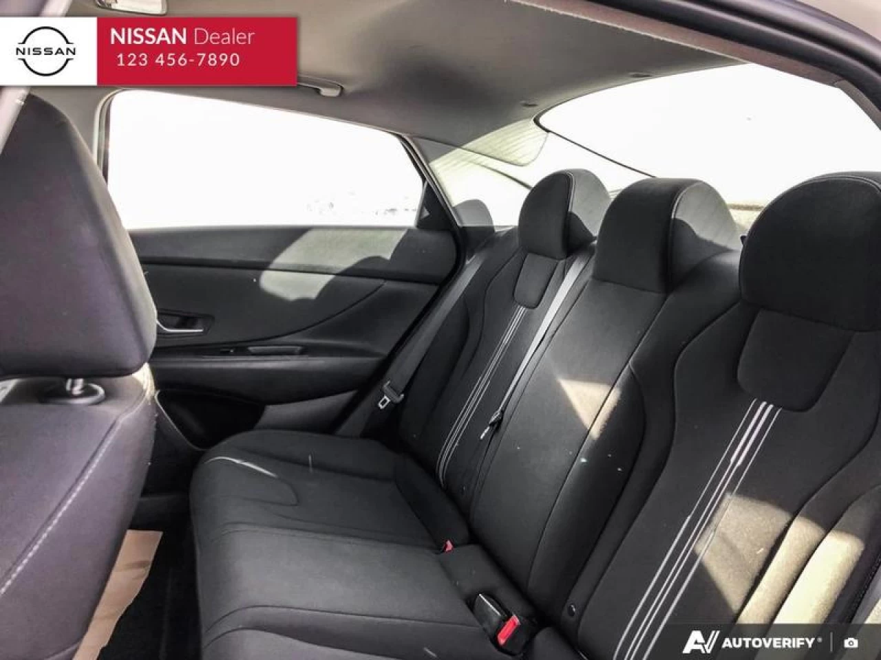 2022 Hyundai Elantra  Main Image