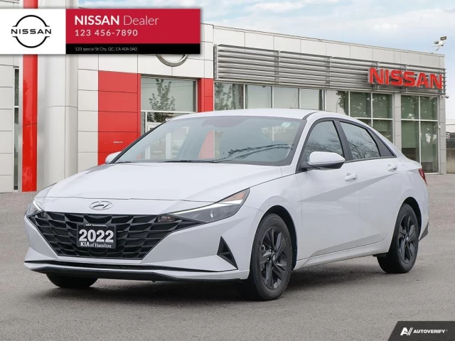 Hyundai Elantra  2022
