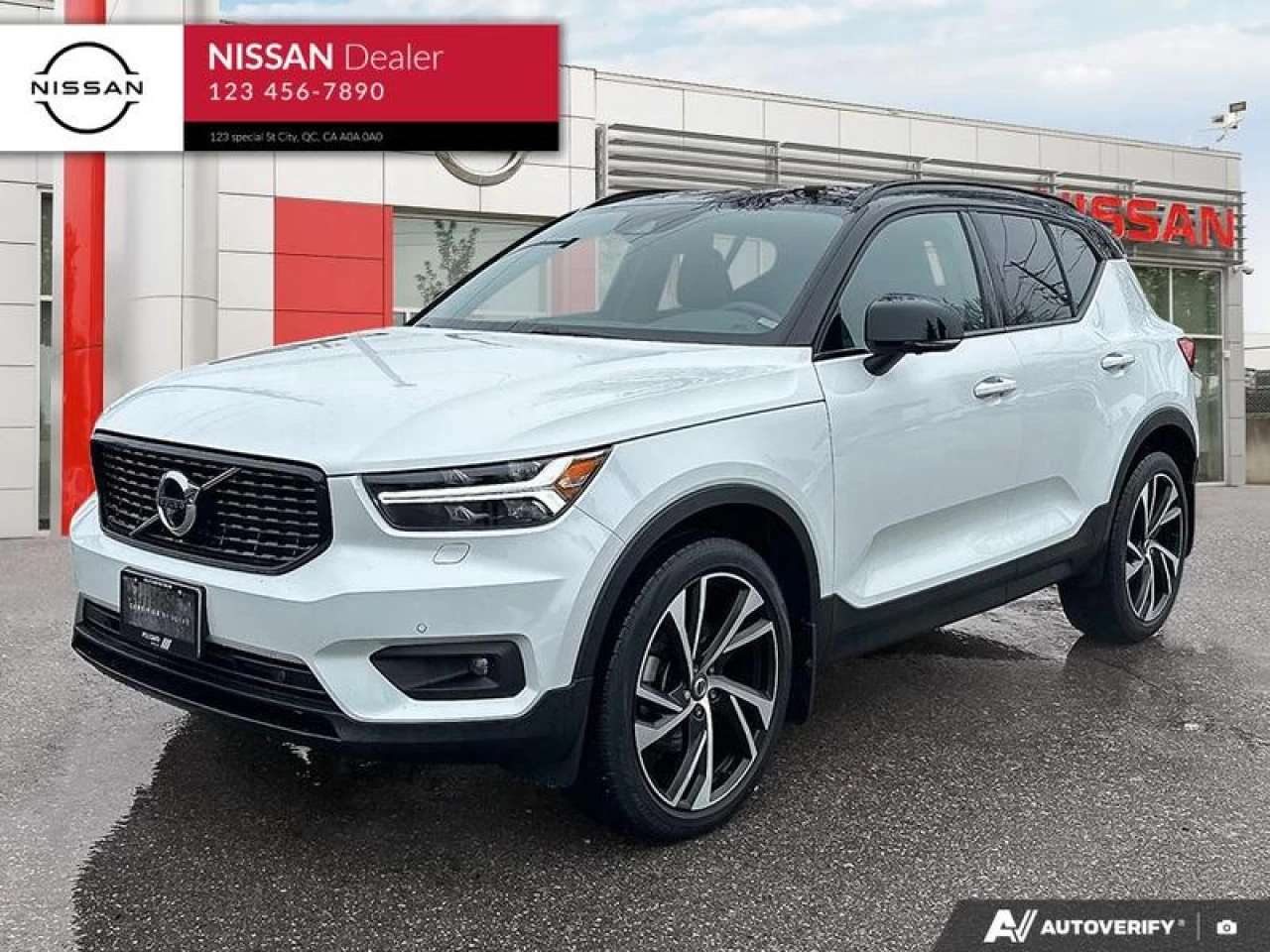 2022 Volvo XC40 T5 Inscription Main Image