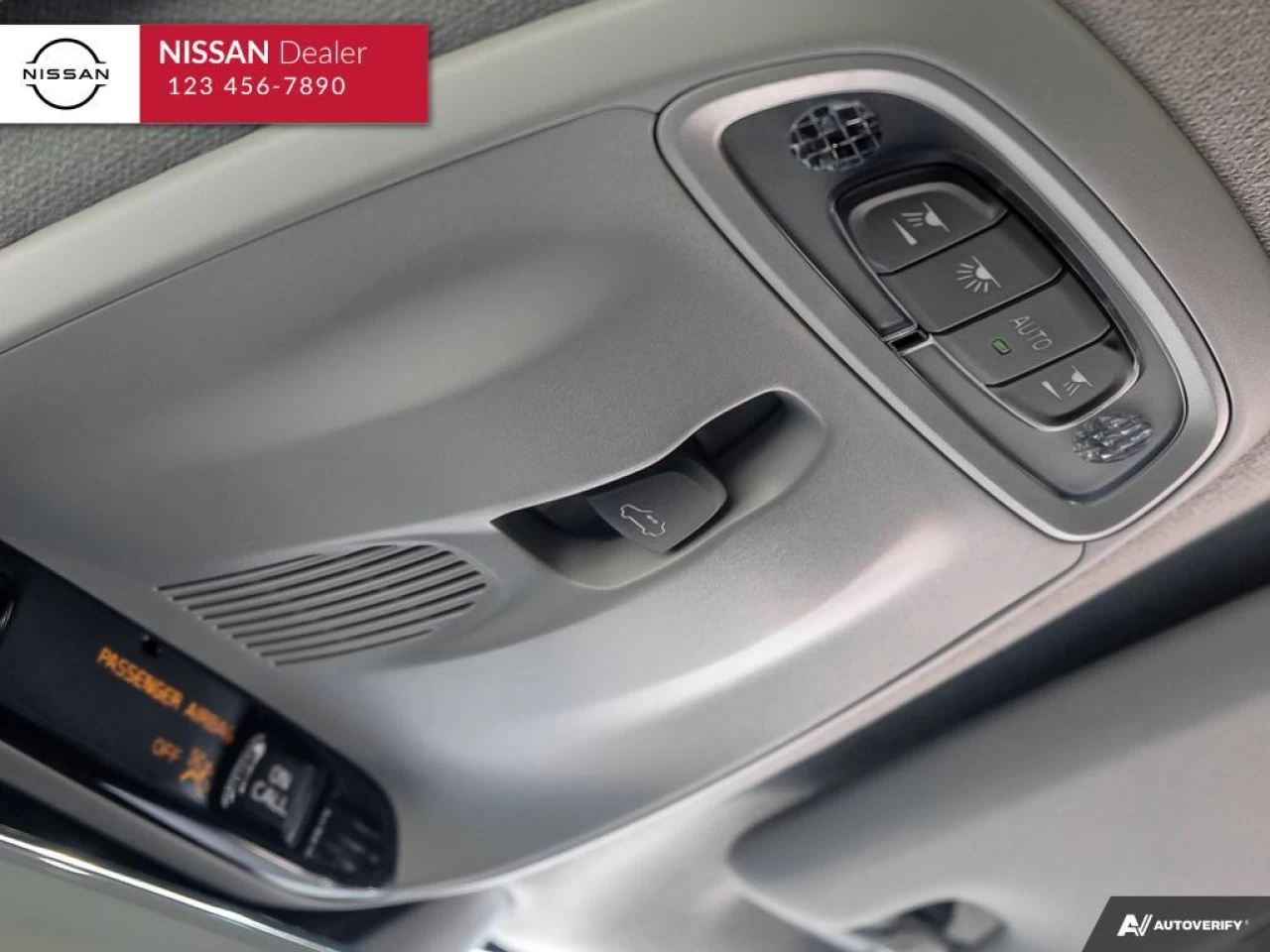 2022 Volvo XC40 T5 Inscription Main Image