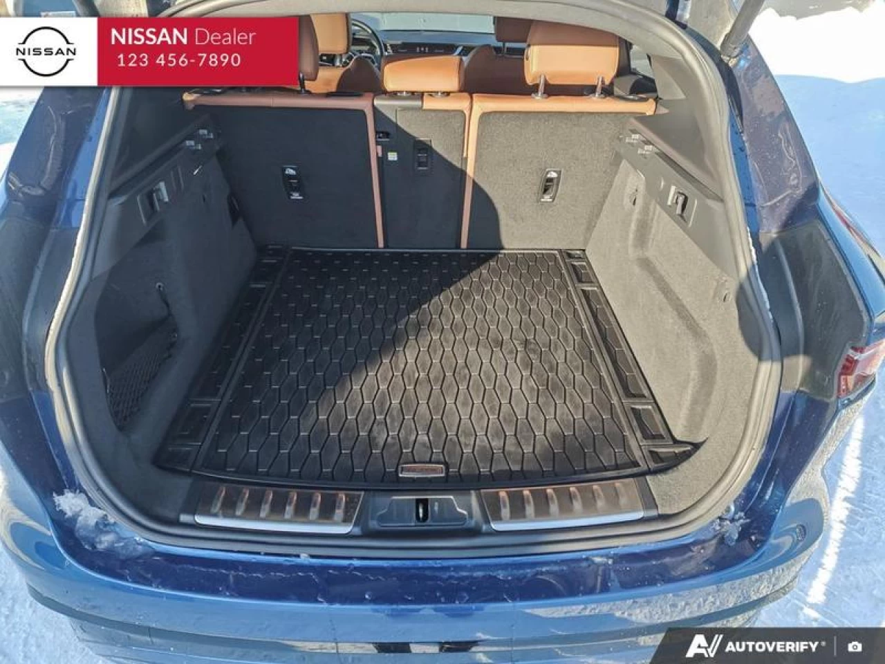 2023 Jaguar F-Pace P400 R-Dynamic S Main Image