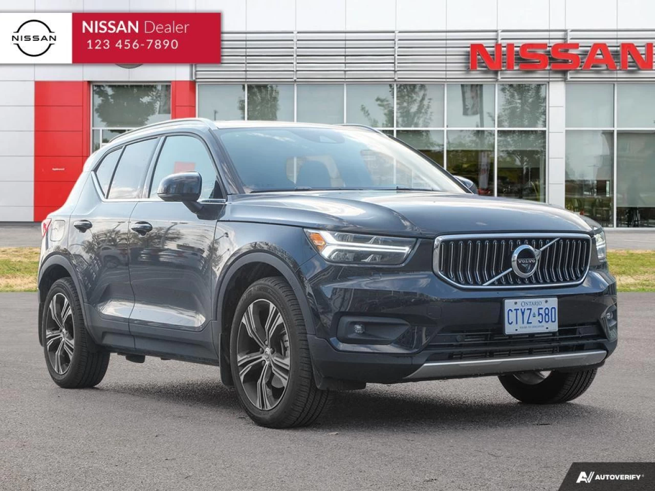 2022 Volvo XC40 T5 Inscription Main Image