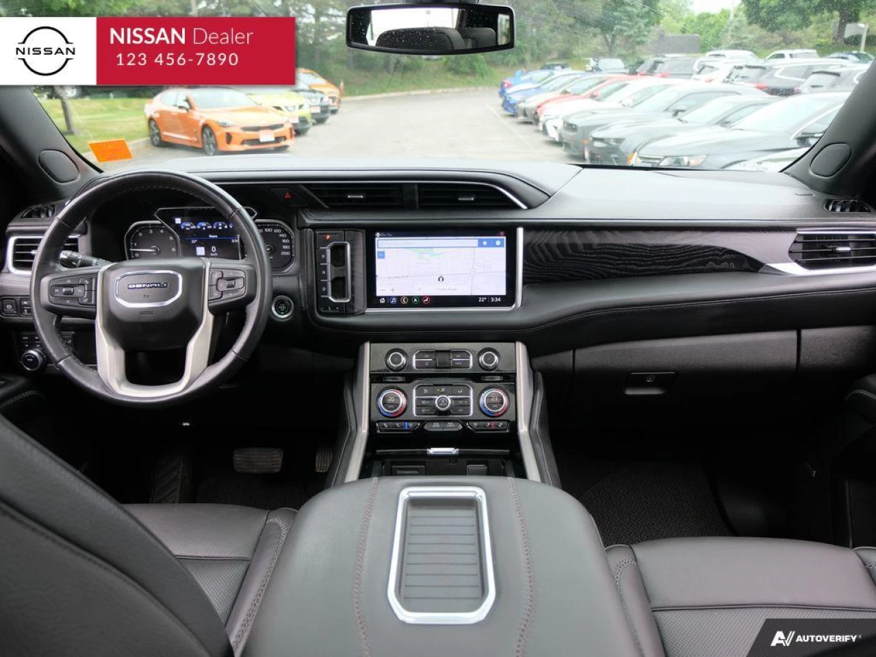 2021 GMC Yukon Denali Main Image