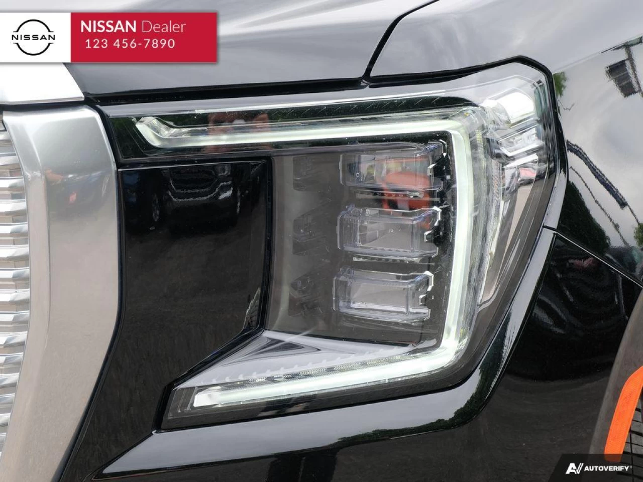 2021 GMC Yukon Denali Main Image