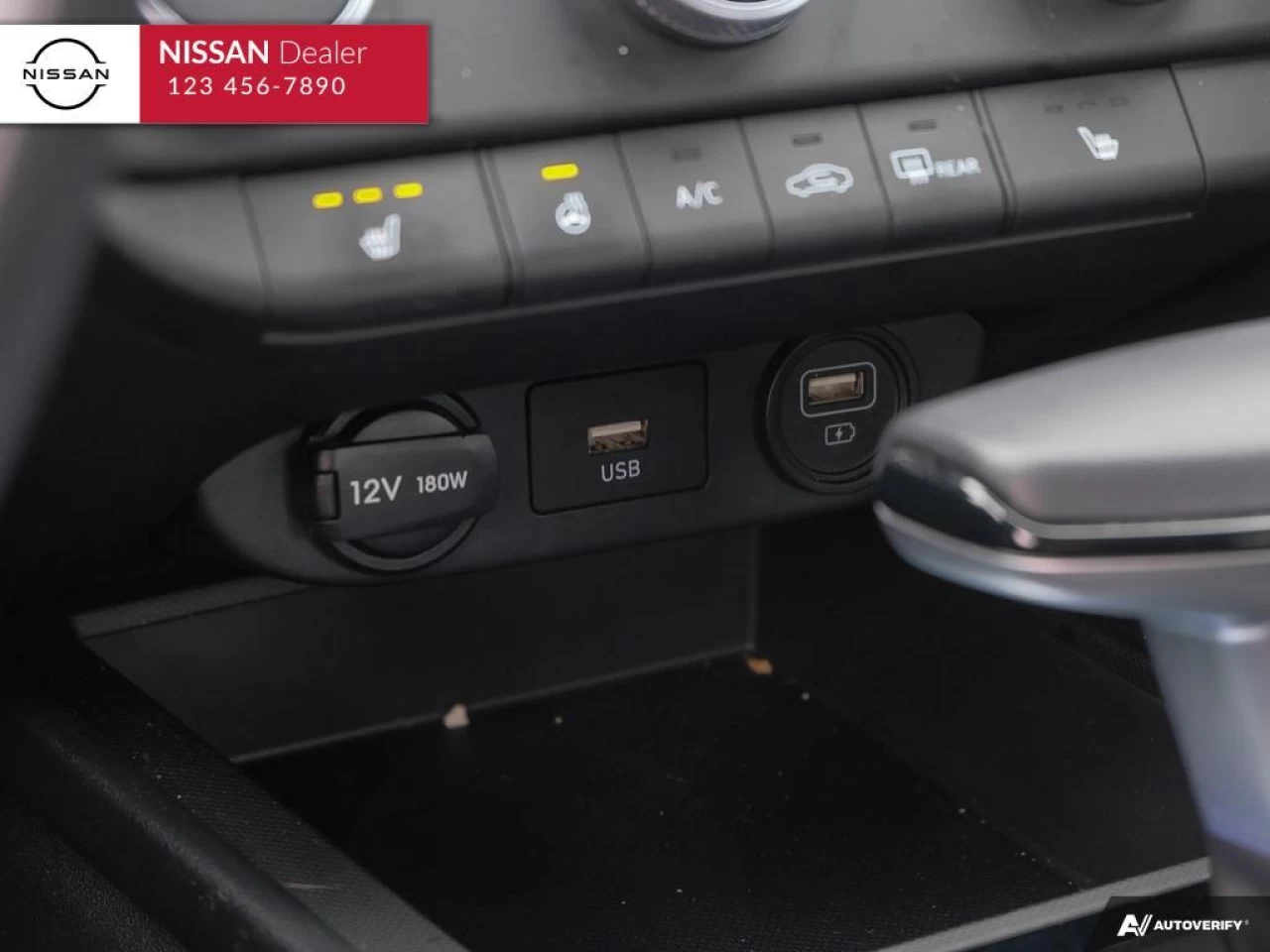 2022 Hyundai Elantra  Main Image