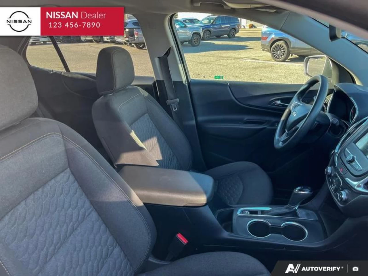 2019 Chevrolet Equinox
                                                    LT Main Image